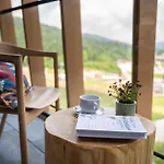Nomad Otel 4*