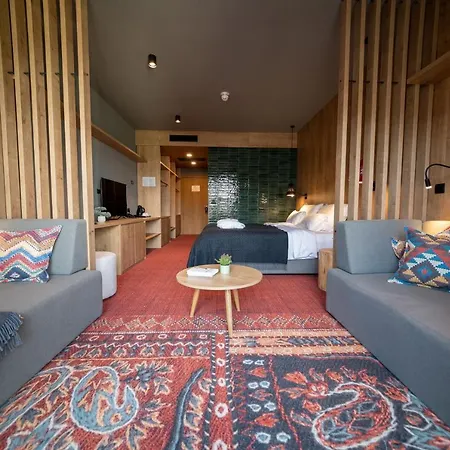 Nomad Hotel 4*