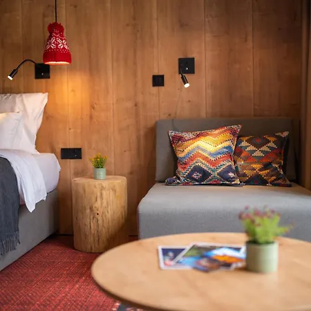 Nomad Hotel 4*