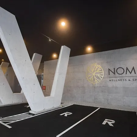Hotel Nomad